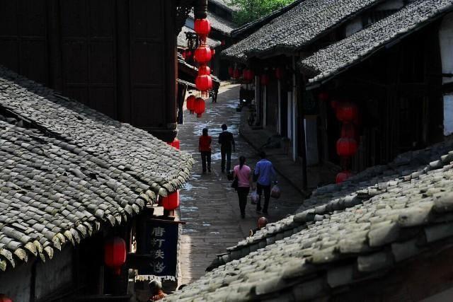 受邀出席